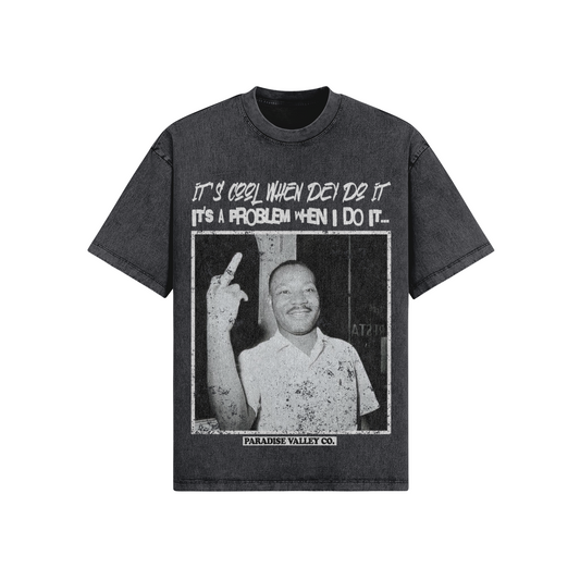 Middle Finger Tee - grey wash